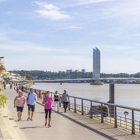 Appart-hotel & Golf Bassins A Flot Aparthotel Bordeaux