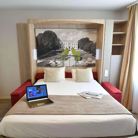Appart-hotel & Golf Bassins A Flot