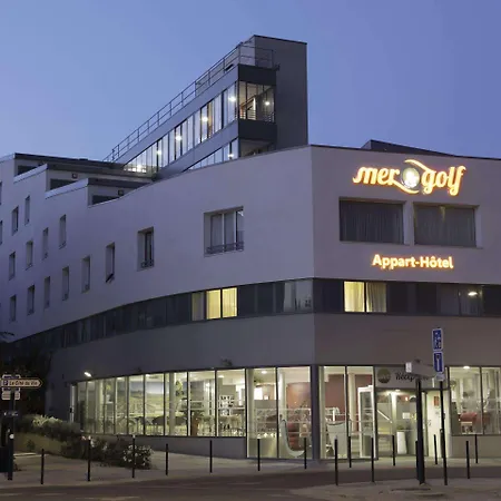 Appart-hotel & Golf Bassins A Flot شقة فندقية