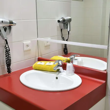 Ξενοδοχείο με διαμερίσματα Appart-hotel & Golf Bassins A Flot 3*