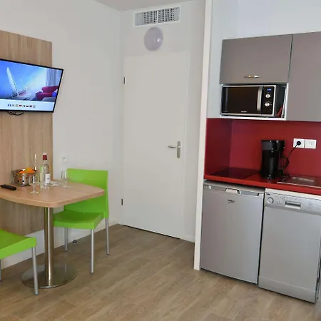 Ξενοδοχείο με διαμερίσματα Appart-hotel & Golf Bassins A Flot