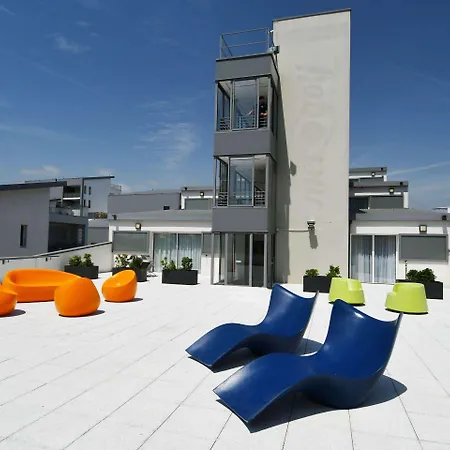 Appart-hotel & Golf Bassins A Flot Μπορντό