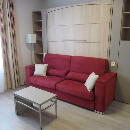 Appart-hotel & Golf Bassins A Flot Μπορντό