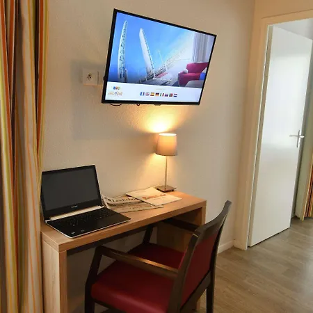 Appart-hotel & Golf Bassins A Flot