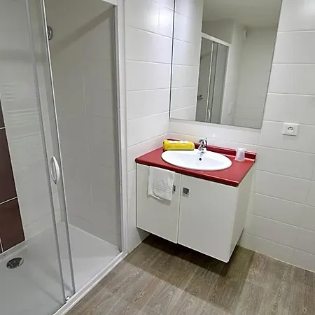 Hotel apartamentowy Appart-hotel & Golf Bassins A Flot Bordeaux