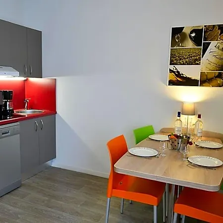 Appart-hotel & Golf Bassins A Flot Hotel apartamentowy Bordeaux