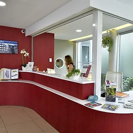 Hotel apartamentowy Appart-hotel & Golf Bassins A Flot