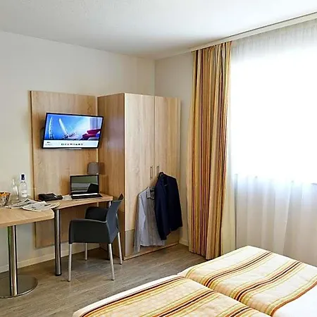 Hotel apartamentowy Appart-hotel & Golf Bassins A Flot 3*