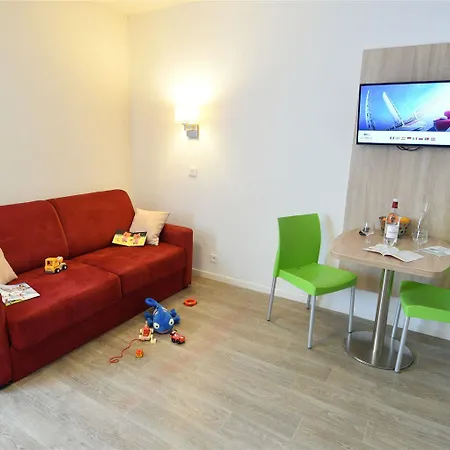 Aparthotel Appart-hotel & Golf Bassins A Flot 3*