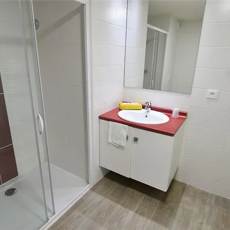 Appart-hotel & Golf Bassins A Flot