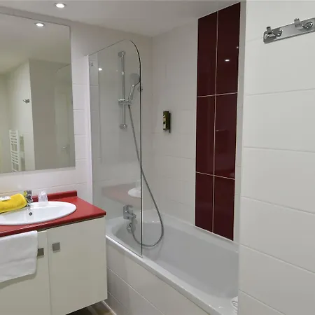 Aparthotel Appart-hotel & Golf Bassins A Flot