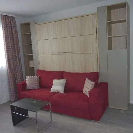 Hotel apartamentowy Appart-hotel & Golf Bassins A Flot 3*