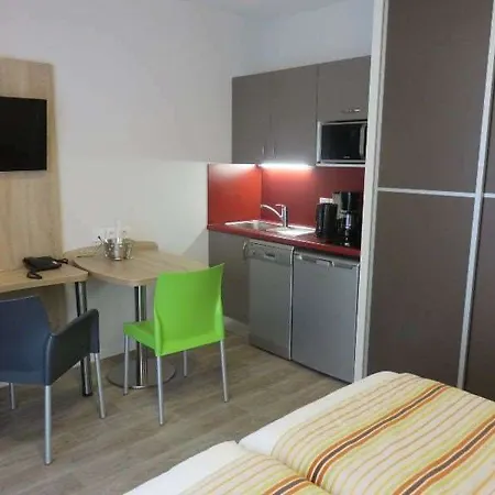 Ξενοδοχείο με διαμερίσματα Appart-hotel & Golf Bassins A Flot