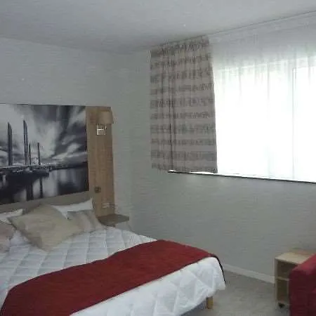 Appart-hotel & Golf Bassins A Flot Bordeaux