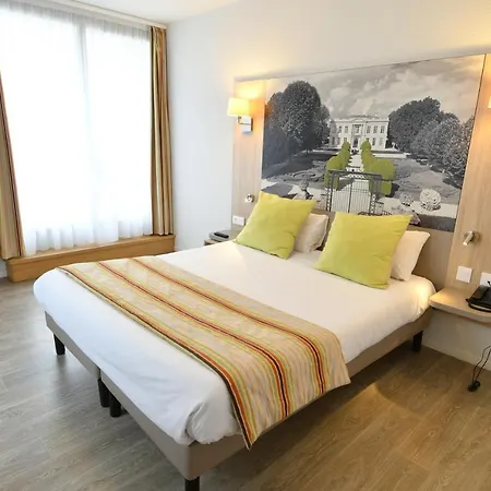 Appart-hotel & Golf Bassins A Flot Bordeaux