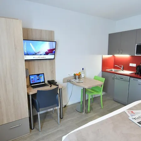 Aparthotel Appart-hotel & Golf Bassins A Flot