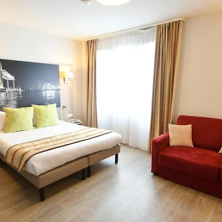 Appart-hotel & Golf Bassins A Flot 3* Bordeaux