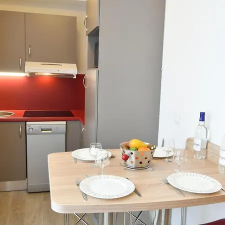 Aparthotel Appart-hotel & Golf Bassins A Flot 3*