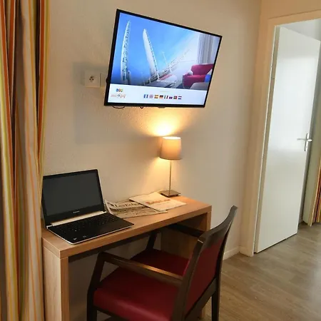 Appart-hotel & Golf Bassins A Flot Aparthotel