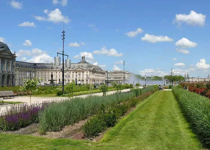 아파트호텔 Appart-hotel & Golf Bassins A Flot 3*