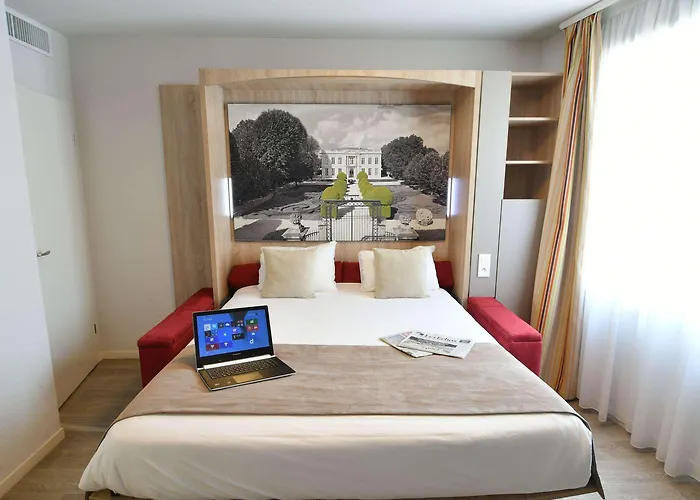 Appart-hotel & Golf Bassins A Flot