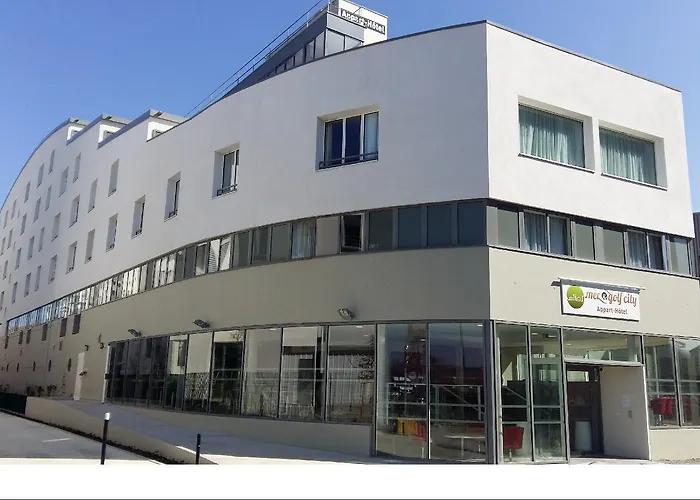 Appart-hotel & Golf Bassins A Flot