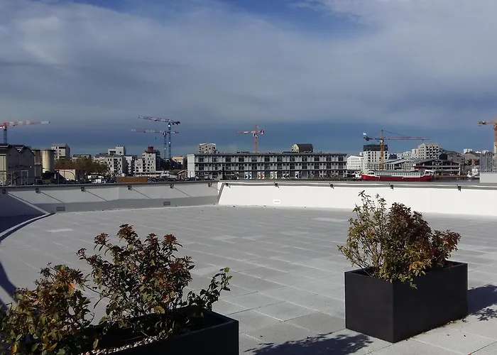 Appart-hotel & Golf Bassins A Flot