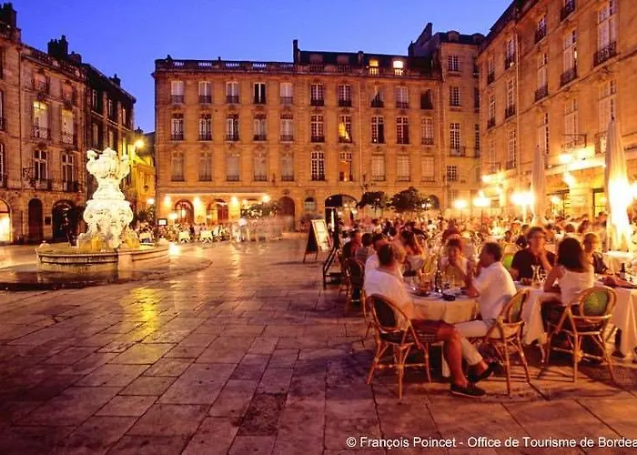 Appart-hotel & Golf Bassins A Flot