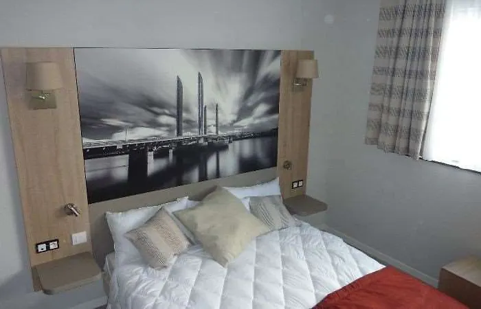 아파트호텔 Appart-hotel & Golf Bassins A Flot