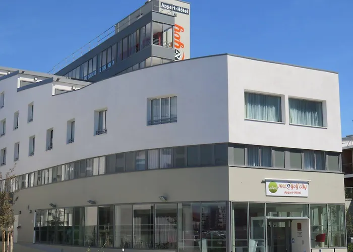 Appart-hotel & Golf Bassins A Flot 아파트호텔 보르도