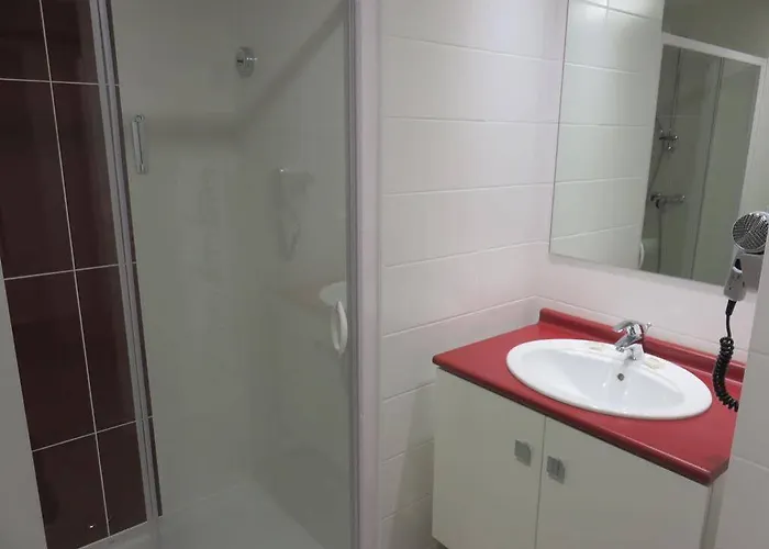 Appart-hotel & Golf Bassins A Flot 아파트호텔 보르도