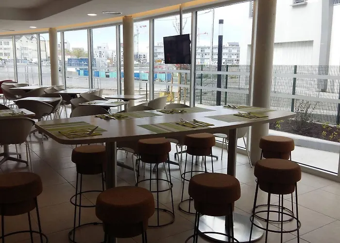 Appart-hotel & Golf Bassins A Flot