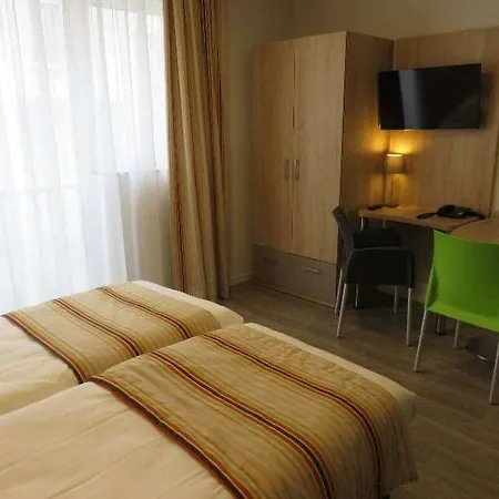 Appart-hotel & Golf Bassins A Flot Lägenhetshotell 3*