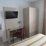 Appart-hotel & Golf Bassins A Flot 3* بوردو