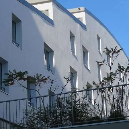 Appart-hotel & Golf Bassins A Flot Aparthotel Bordeaux