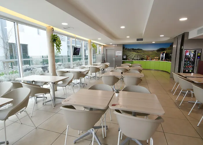 Appart-hotel & Golf Bassins A Flot Aparthotel Bordeaux