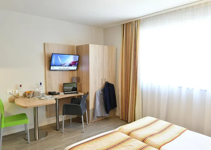 Appart-hotel & Golf Bassins A Flot 3*
